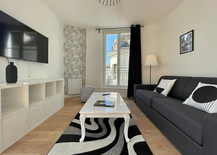 Le Repere Secret De Nestor - Sonights * Château-du-Loir